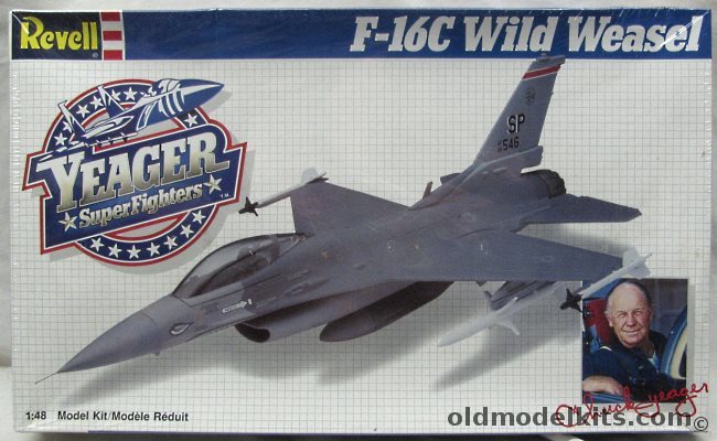 Revell 1/48 F-16C Fighting Falcon - Chuck Yeager SuperFighters Issue, 4538 plastic model kit